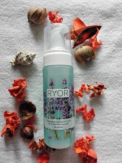 Čisticí pěna s mořskými řasami na problematickou pleť 160ml