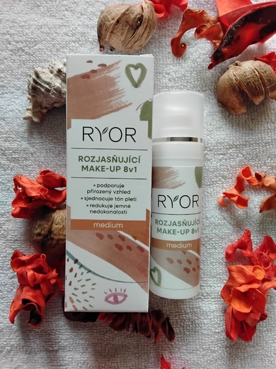 Rozjasňující make-up 8v1 MEDIUM  30ml