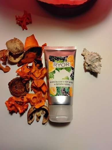 Krém na ruce s vůní grepu a černého rybízu  50ml