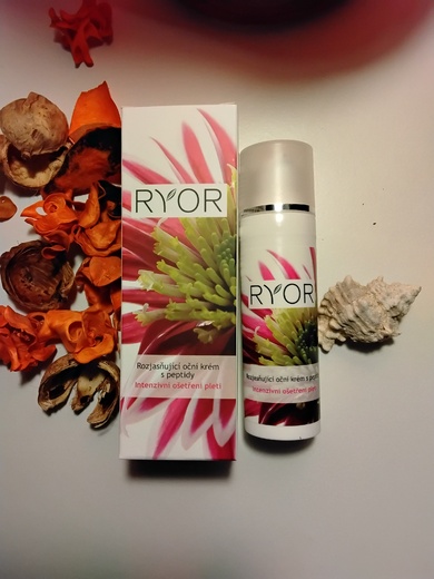 Rozjasňující oční krém s peptidy  30ml