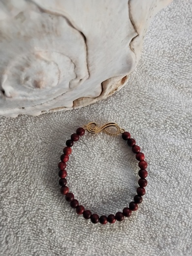 Náramek se symbolem nekonečna