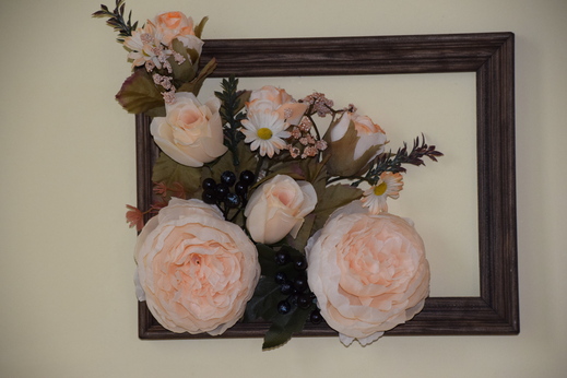 Obrázek s pivoňkou a růží